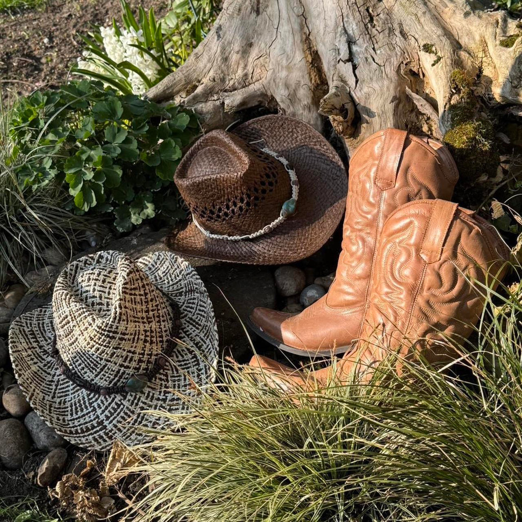 Woven Raffia Cowboy Hat in Cream and Brown