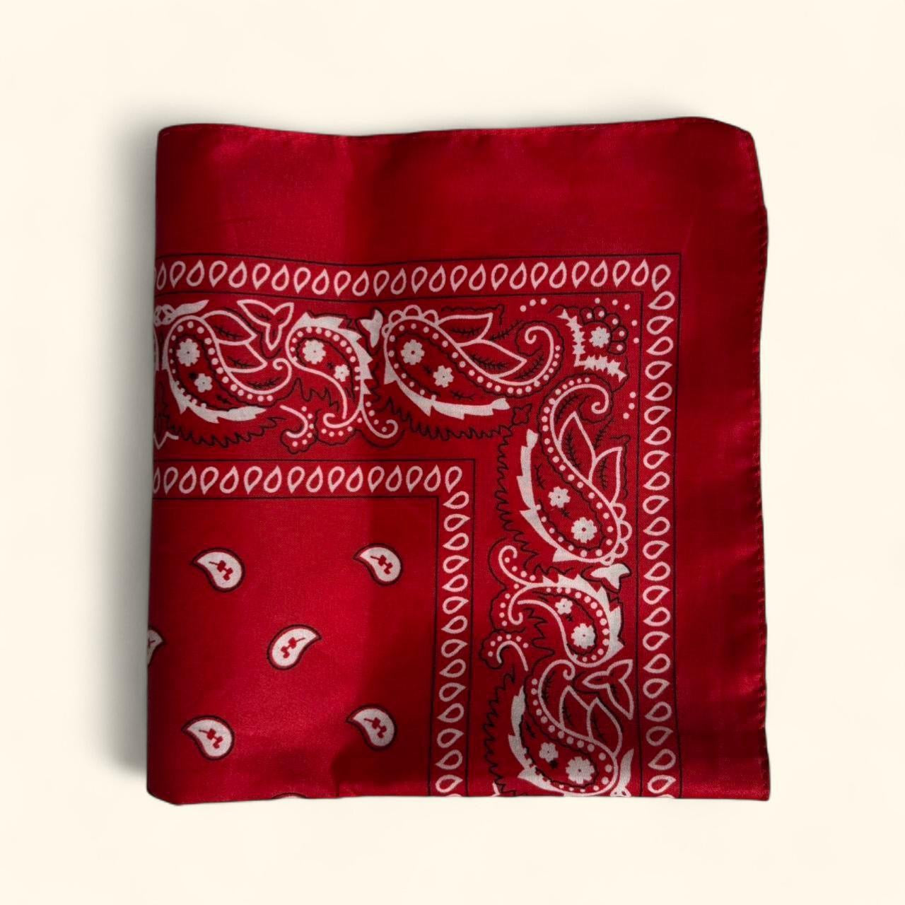 Western paisley bandana scarf in red and white